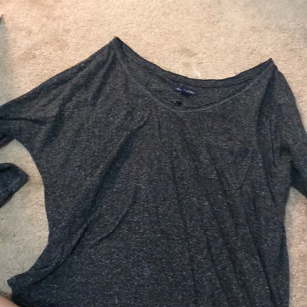 Dark heather American Eagle shirt